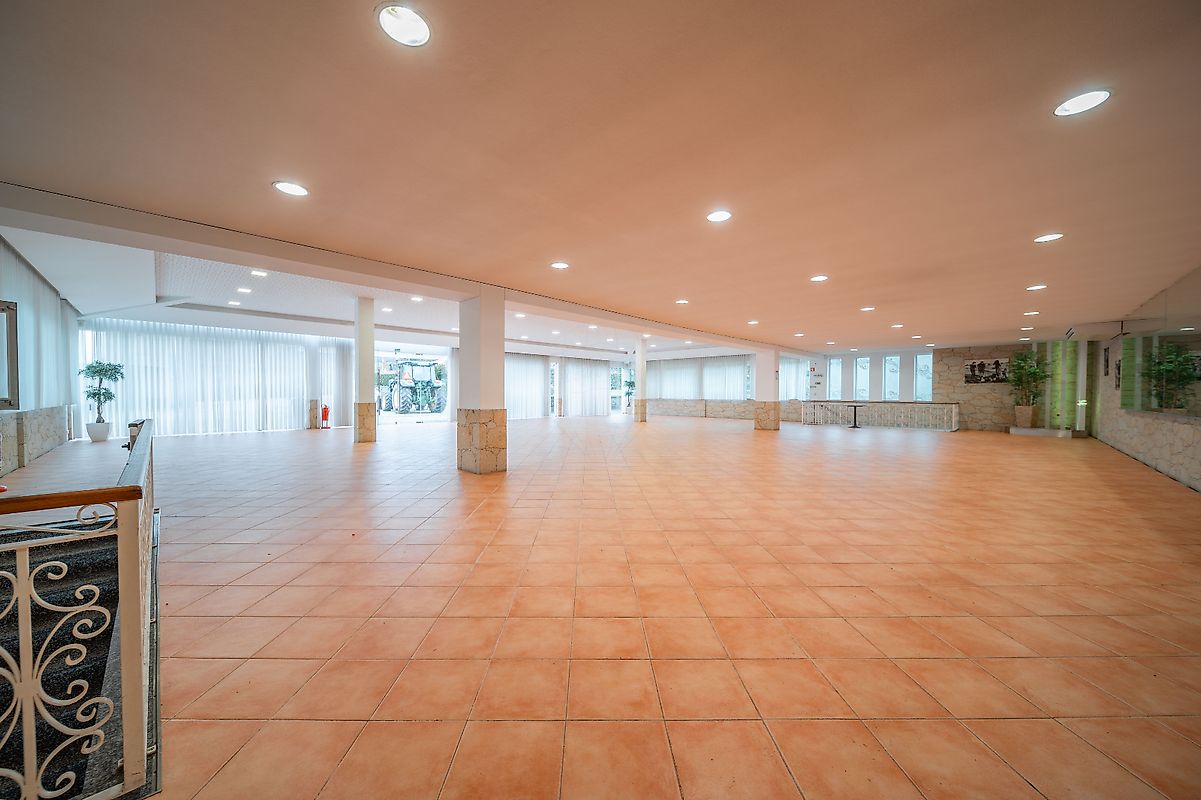 listing 124111001-3385 picture-0