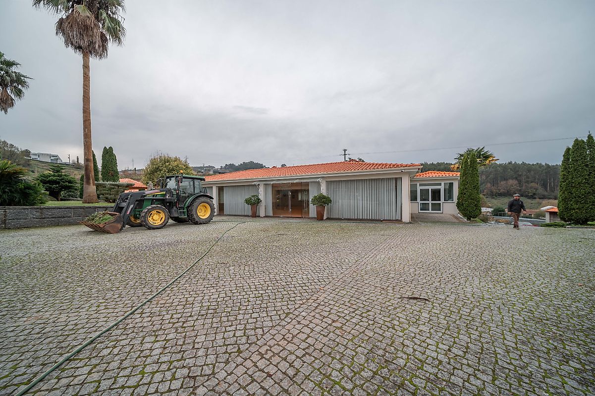 listing 124111001-3385 picture-0