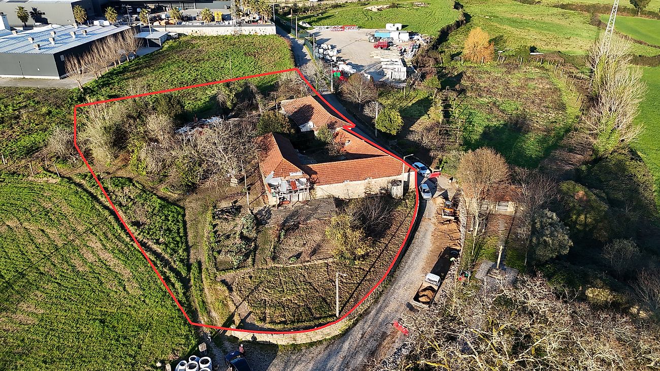 Moradia T6 à venda em Lousada