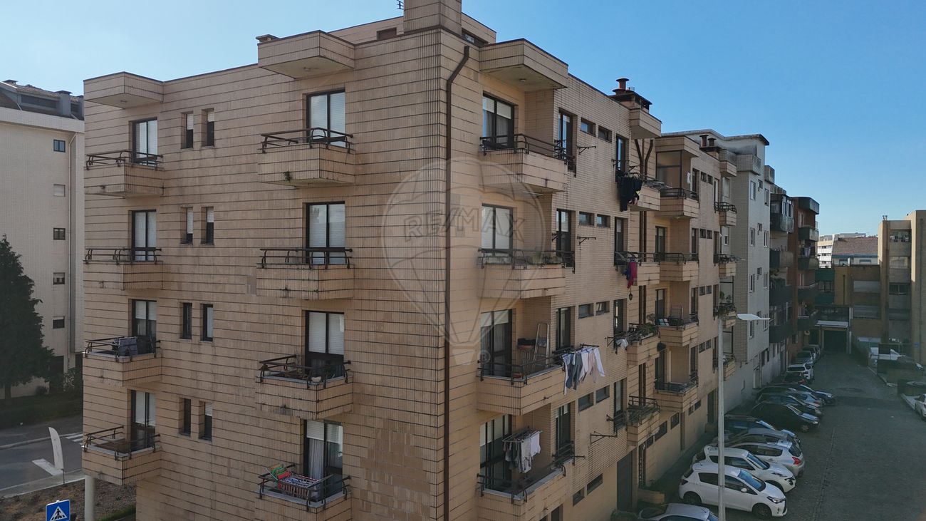 Apartamento T4 para venda