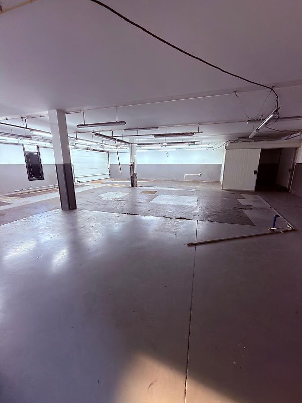 listing 124111001-3895 picture-0