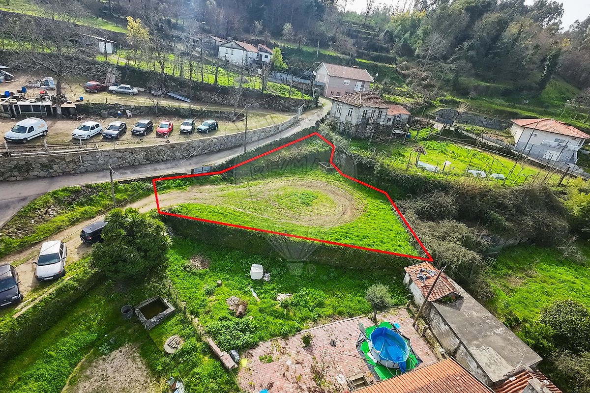 Terreno - Quinchães, Fafe, Braga
