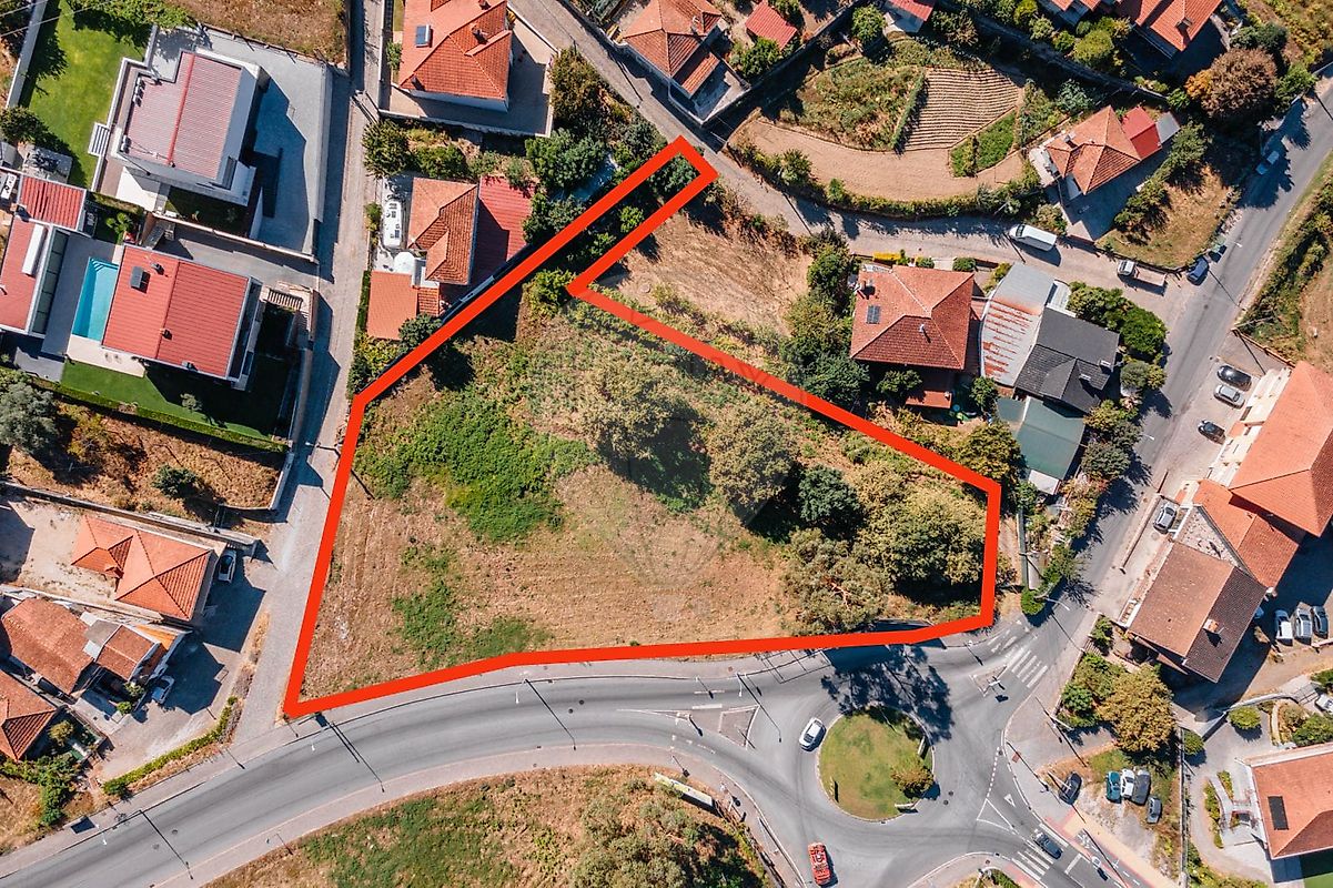 Terreno - Vila Cova da Lixa e Borba de Godim, Felgueiras, Porto
