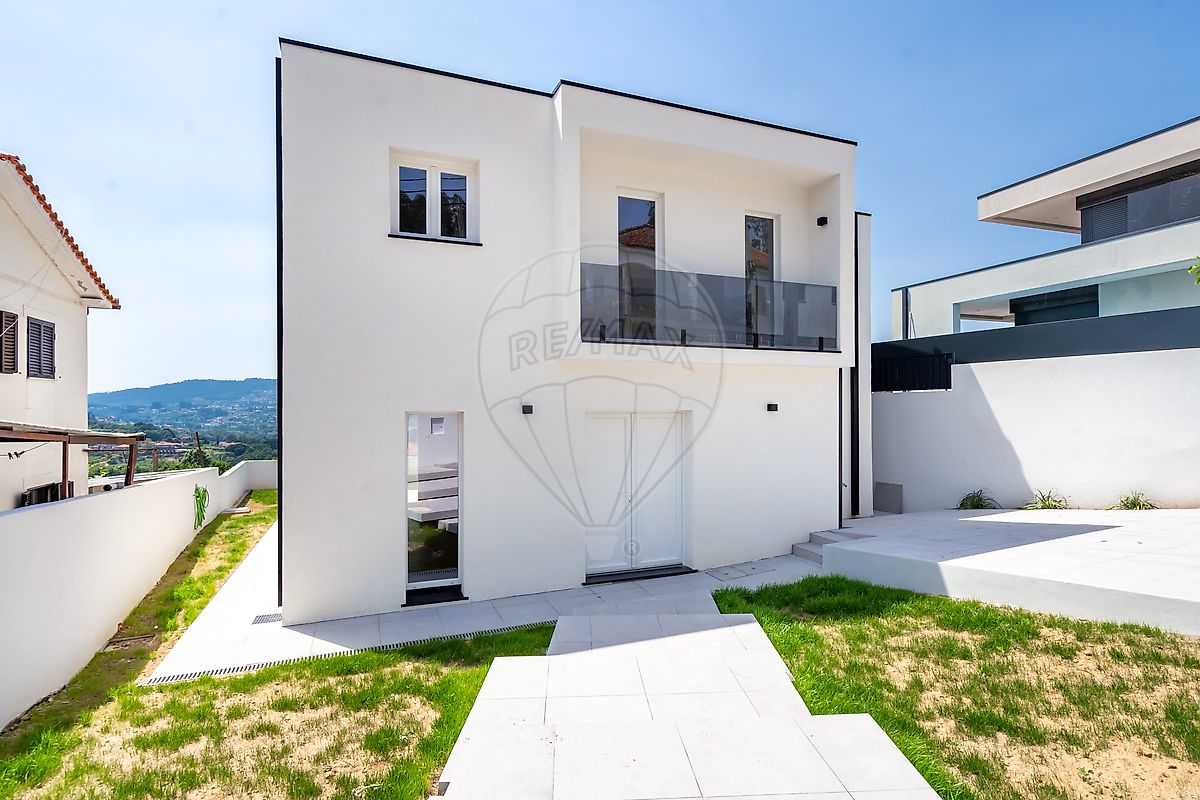 Moradia T3 à venda em Pombeiro de Ribavizela, Felgueiras — foto 2