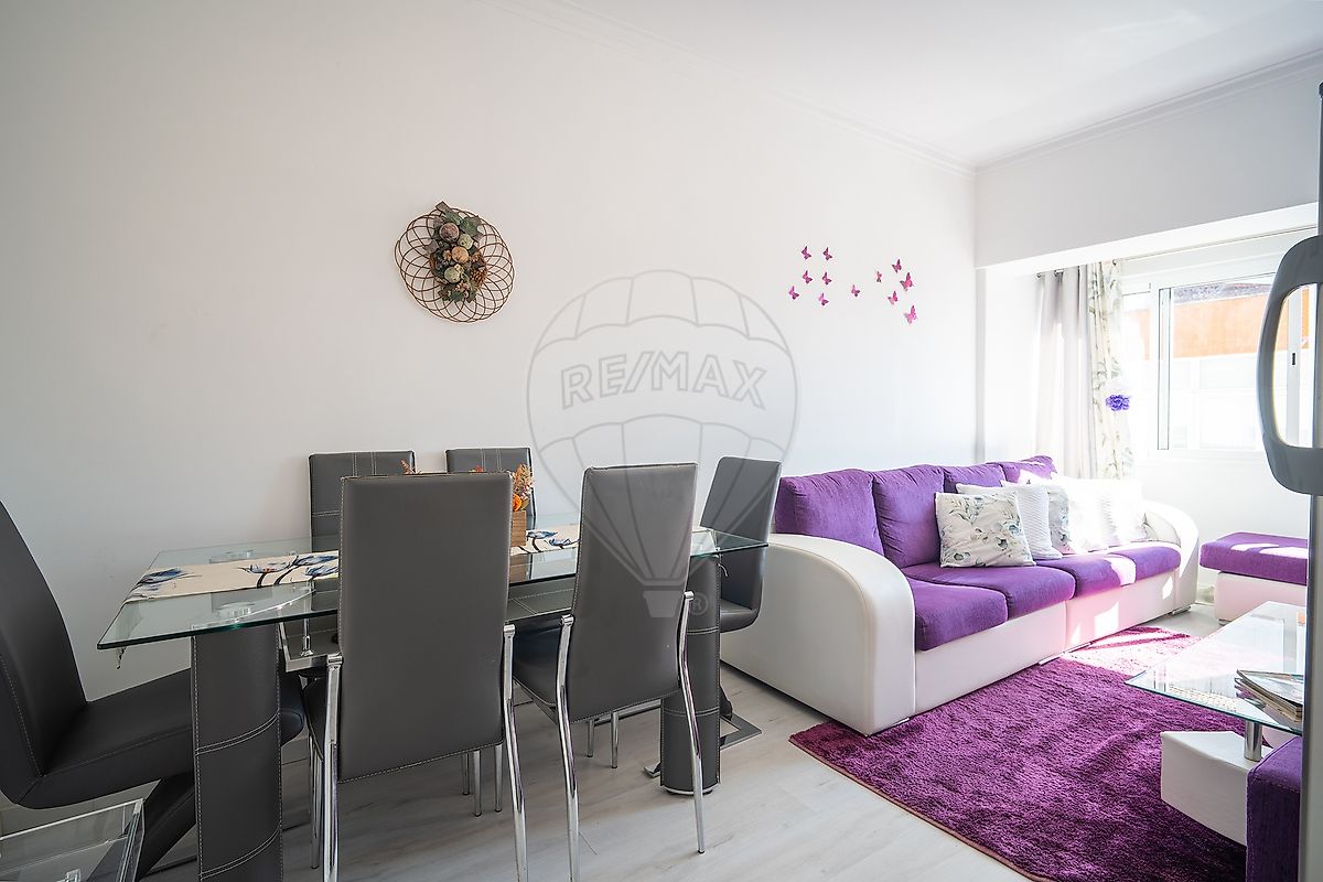 Apartamento T2 à venda em Amadora