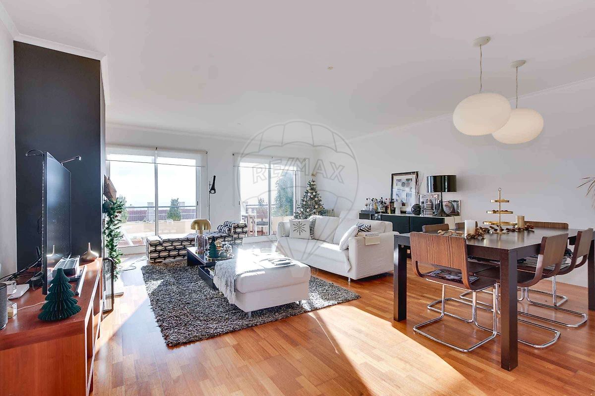 Apartamento T3 à venda em Sintra