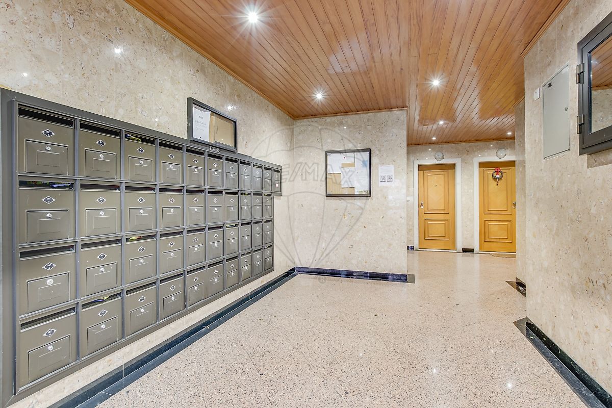 Apartamento T3 à venda em Sintra