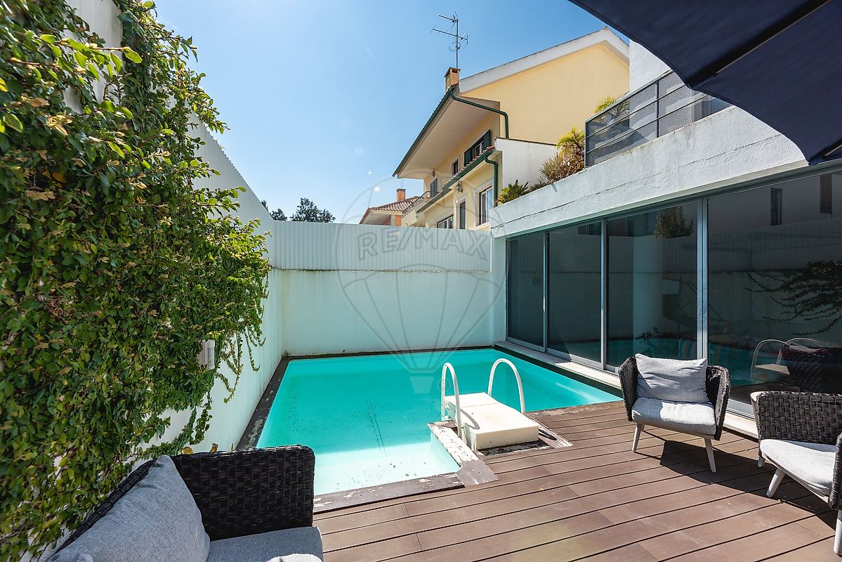 Moradia T4 à venda em Oeiras