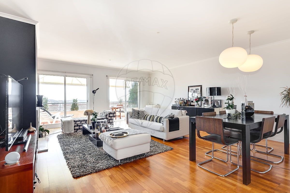 Apartamento T3 à venda em Sintra