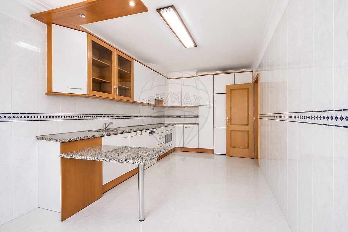Apartamento T2 à venda em Sintra