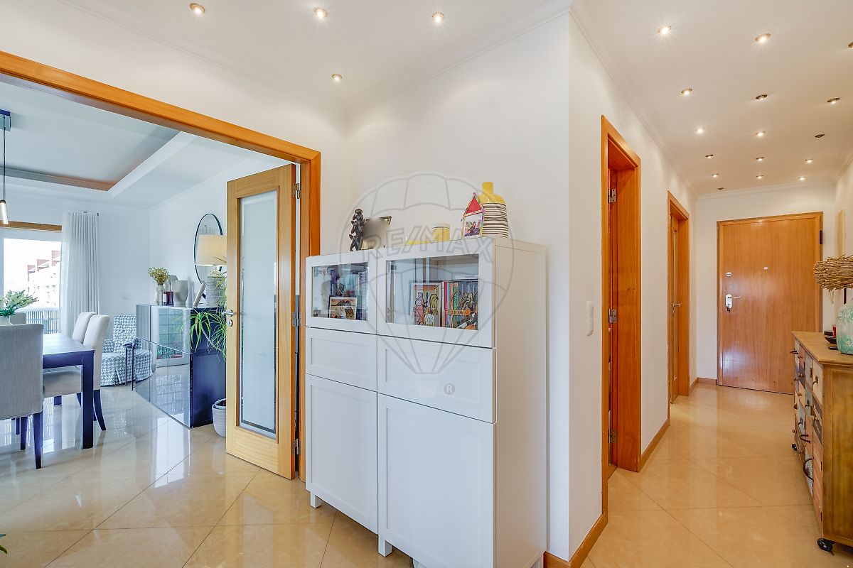 Apartamento T2 à venda em Carnaxide e Queijas, Oeiras — foto 11
