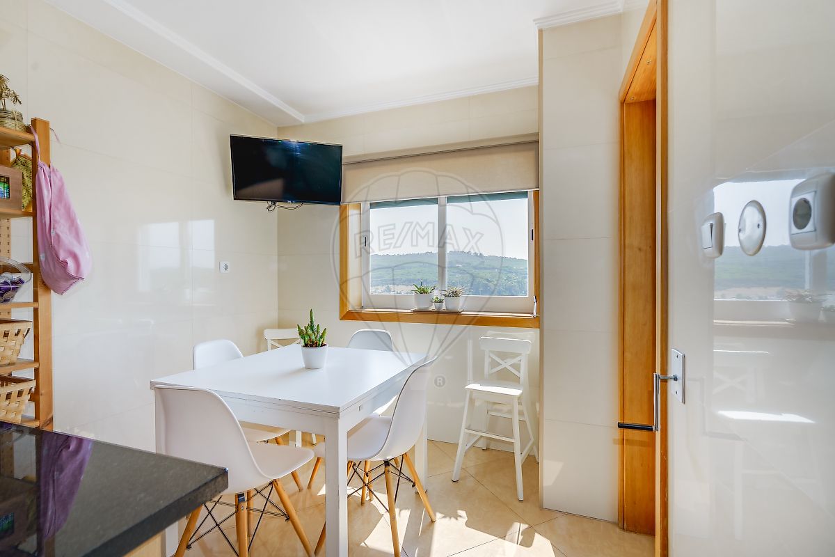 Apartamento T2 à venda em Carnaxide e Queijas, Oeiras — foto 9