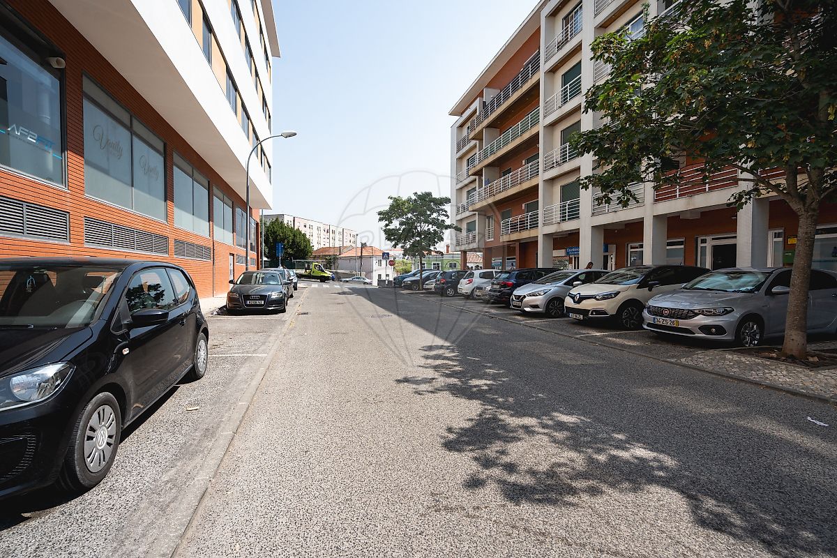 Apartamento T2 à venda em Carnaxide e Queijas, Oeiras — foto 25