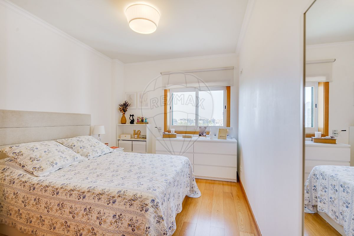 Apartamento T2 à venda em Carnaxide e Queijas, Oeiras — foto 16
