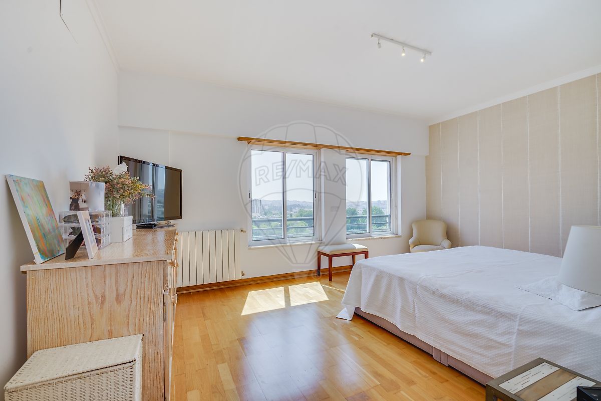 Apartamento T4 à venda em Carnide, Lisboa — foto 15