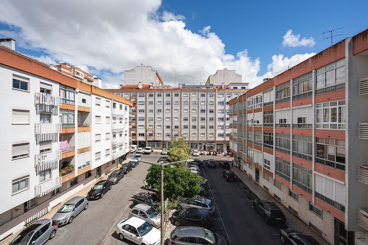 Apartamento T2 - Queluz e Belas, Sintra, Lisboa