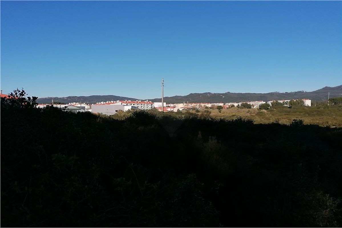 Terreno  à venda em Adroana