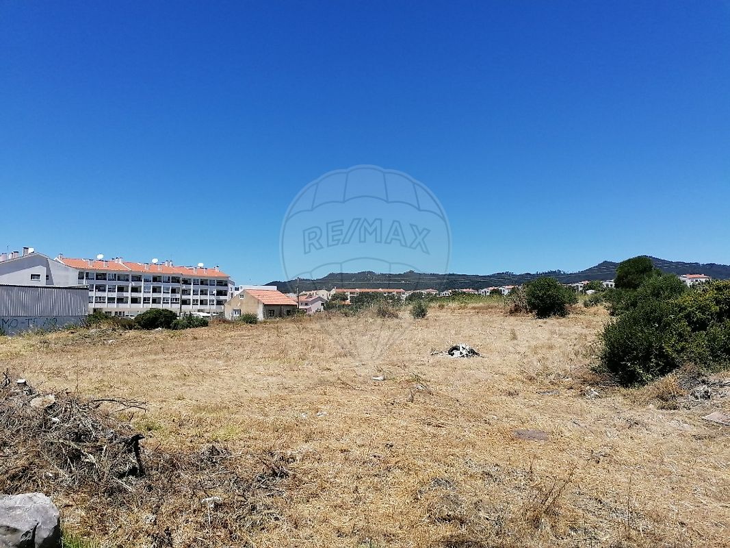 Terreno  à venda em Adroana