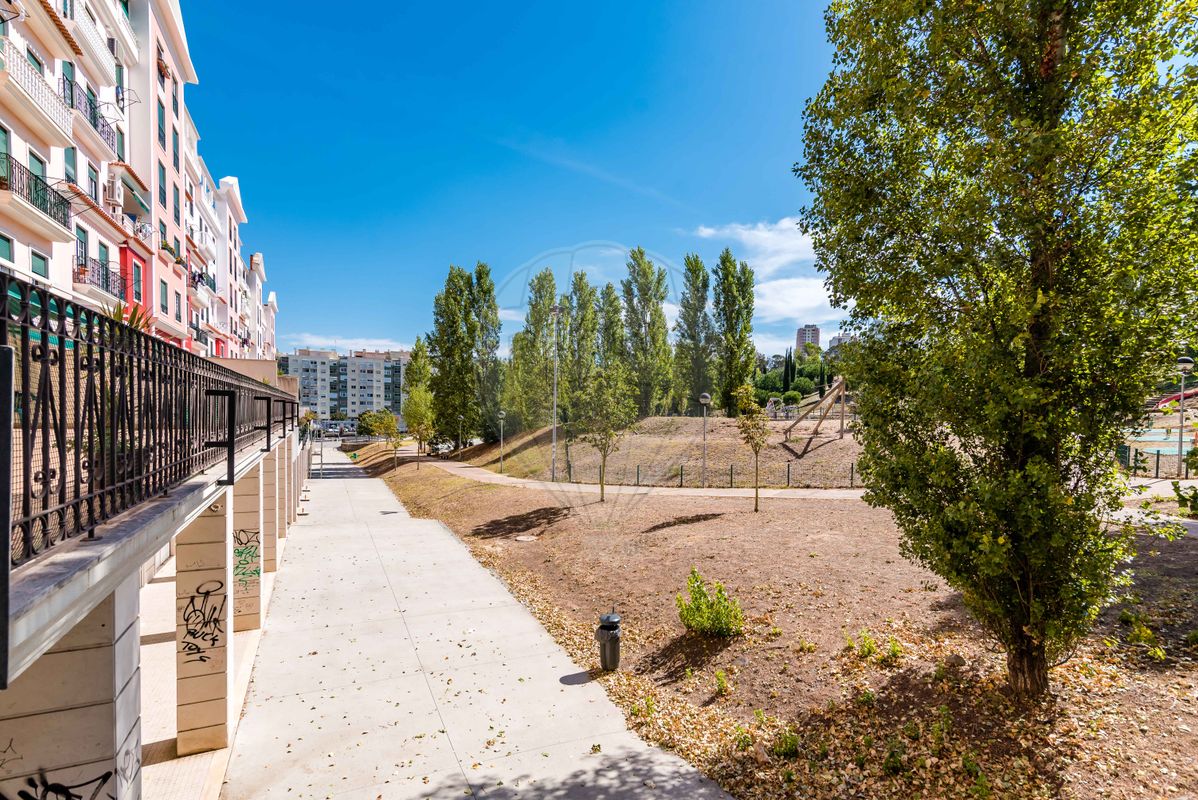 listing 124151091-27 picture-0