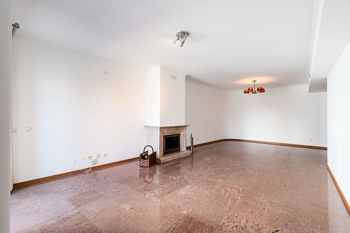 listing 124151096-44 picture-0