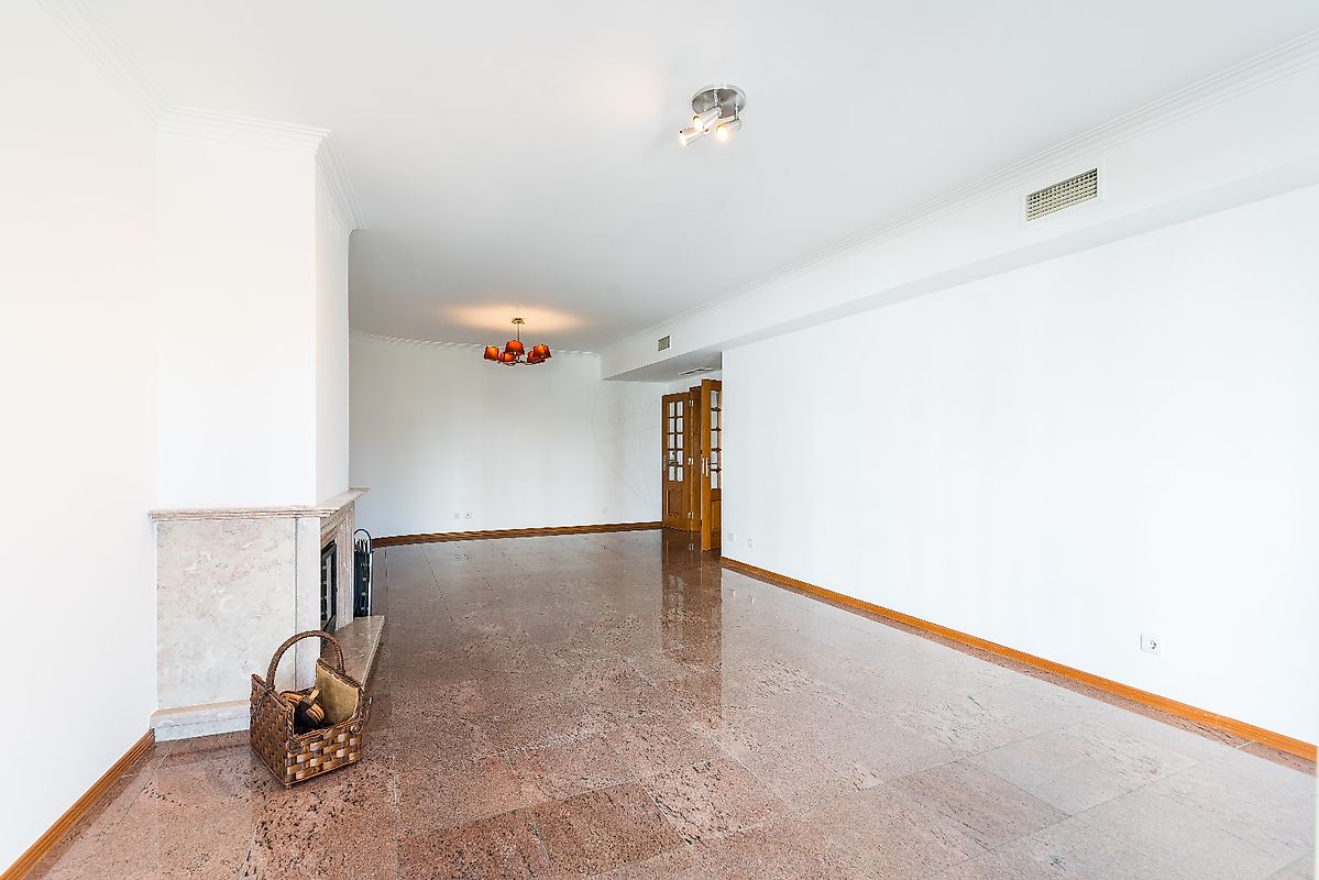 listing 124151096-44 picture-0