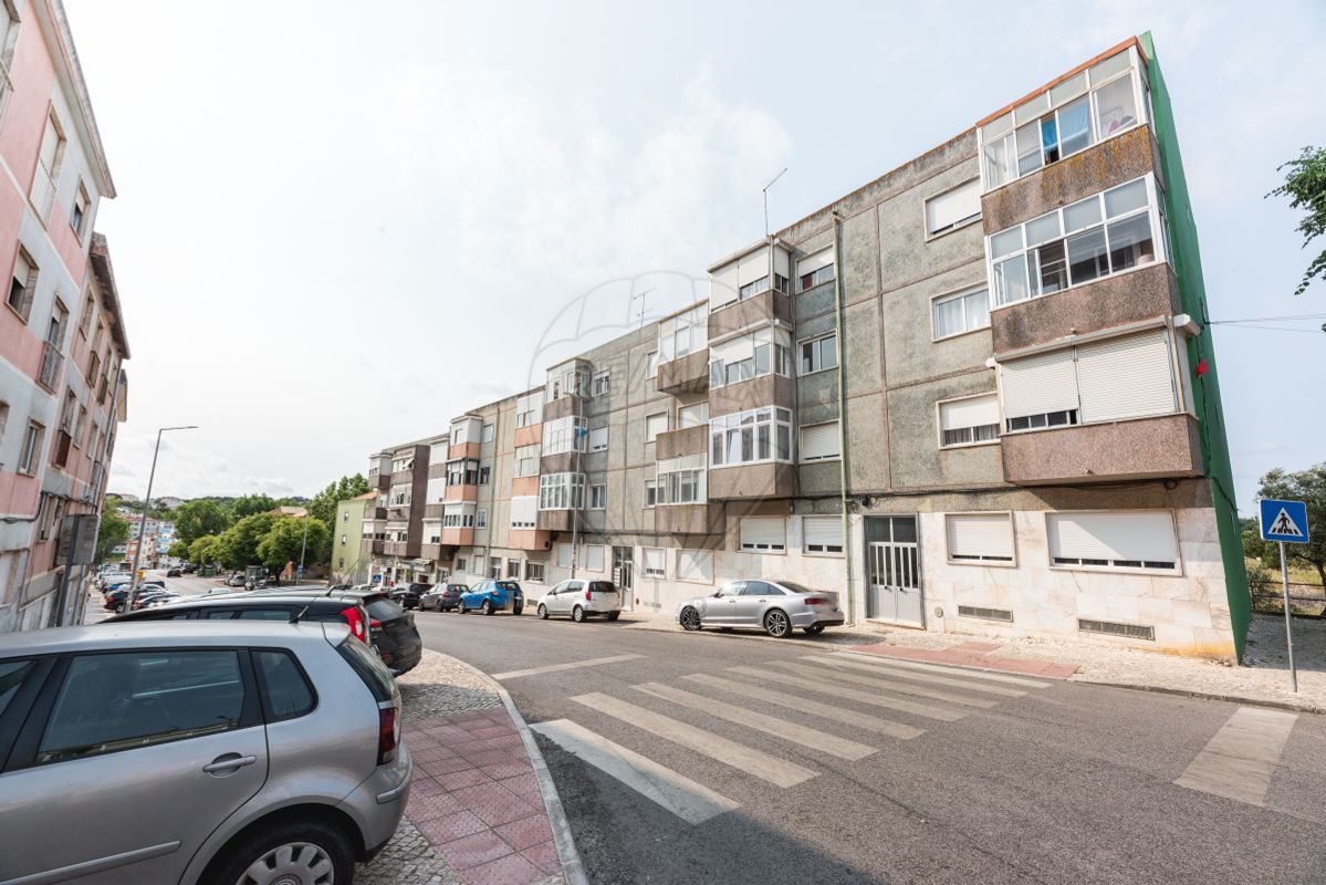 listing 124151231-2 picture-0