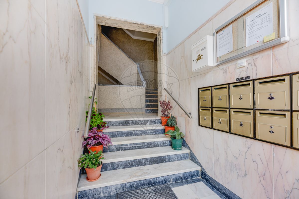 listing 124151231-2 picture-0