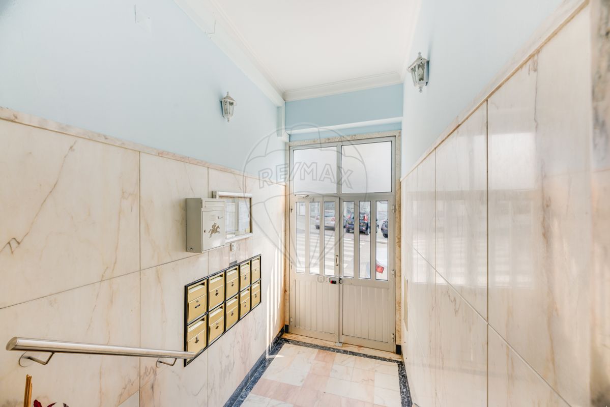 listing 124151231-2 picture-0