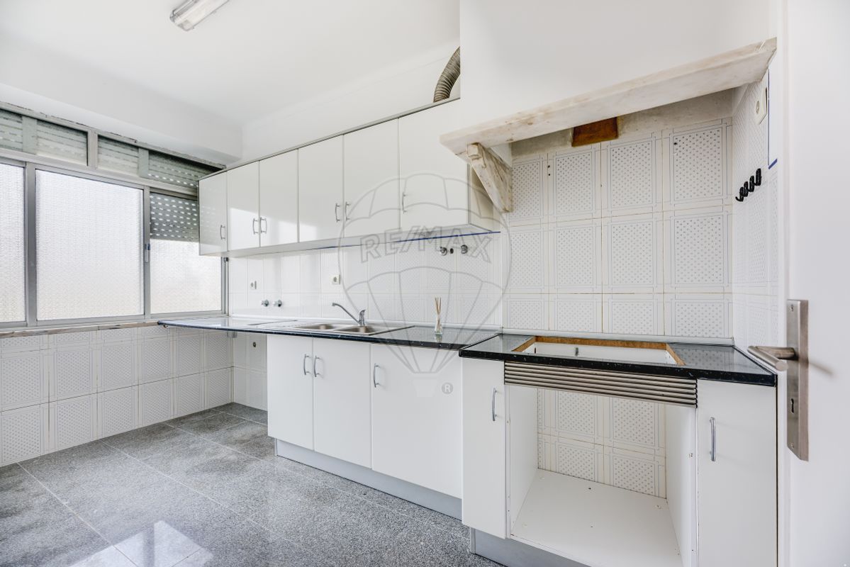 listing 124151231-2 picture-0