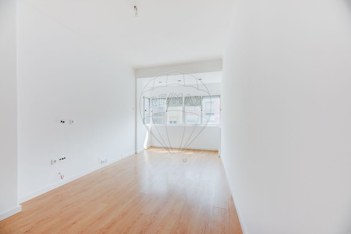 listing 124151231-2 picture-0