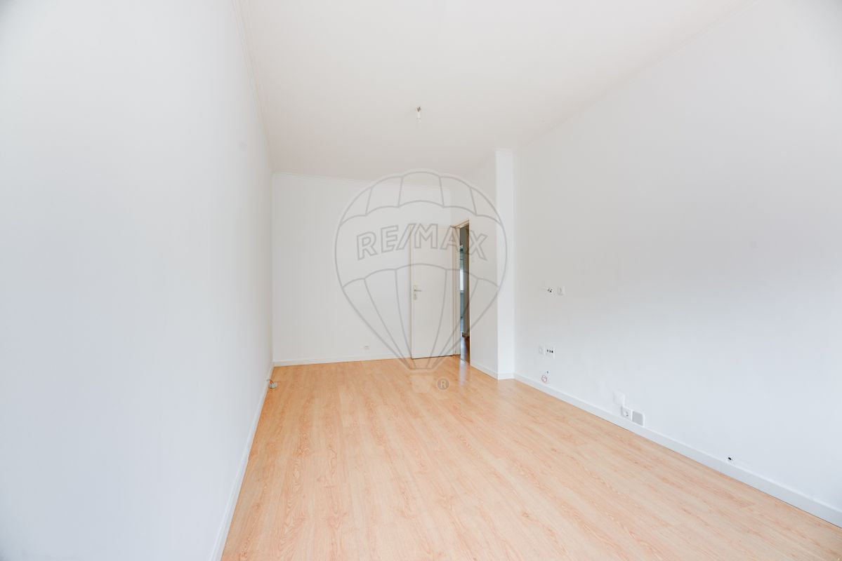 listing 124151231-2 picture-0