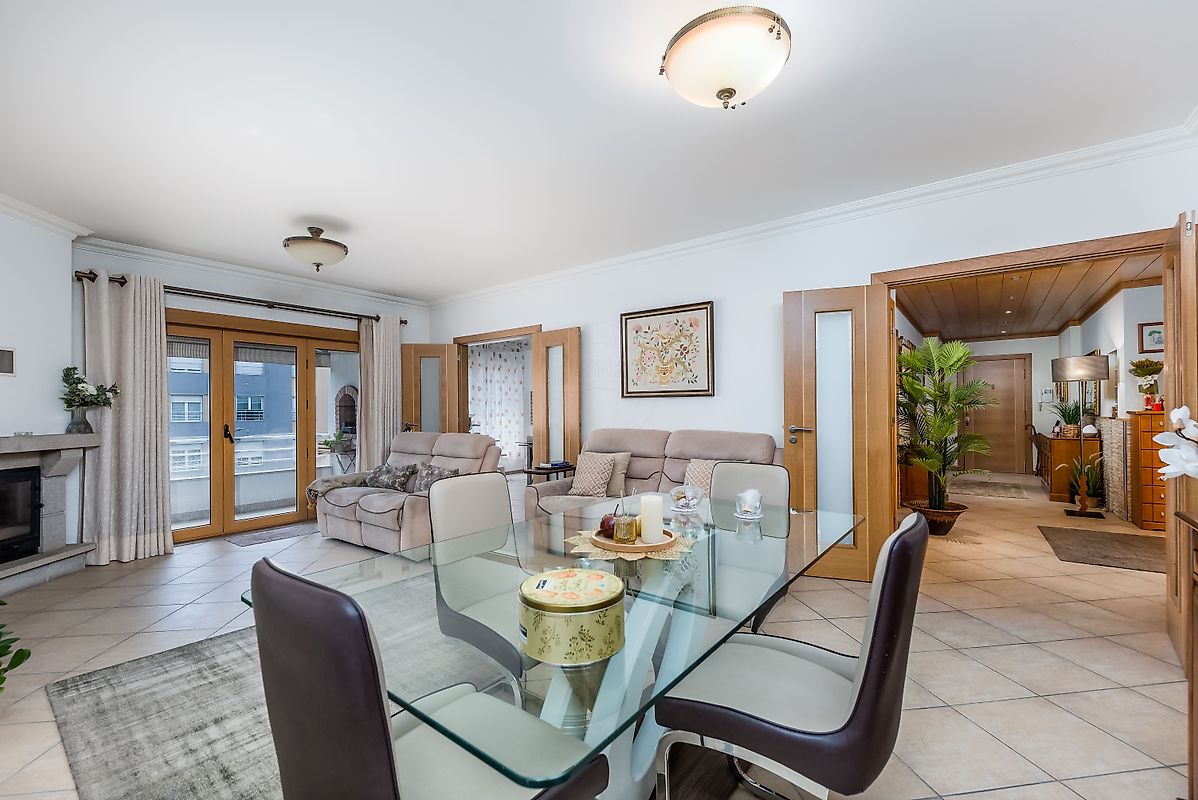 Apartamento T5 à venda em Castelo Branco