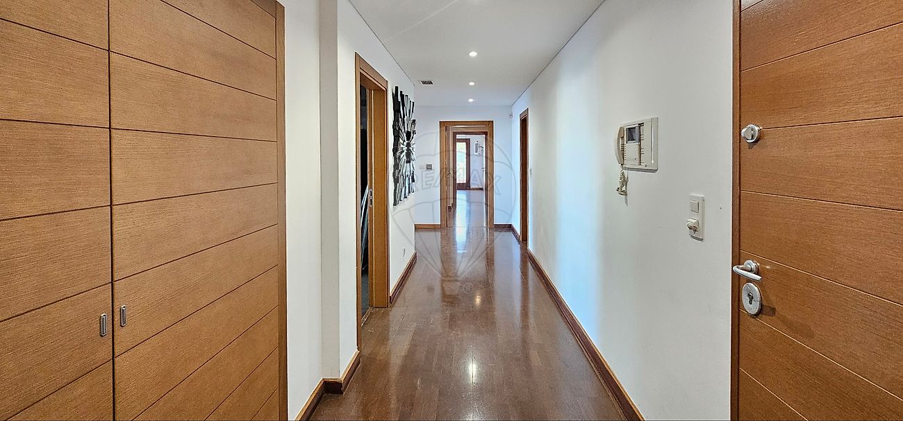 listing 124151032-293 picture-0