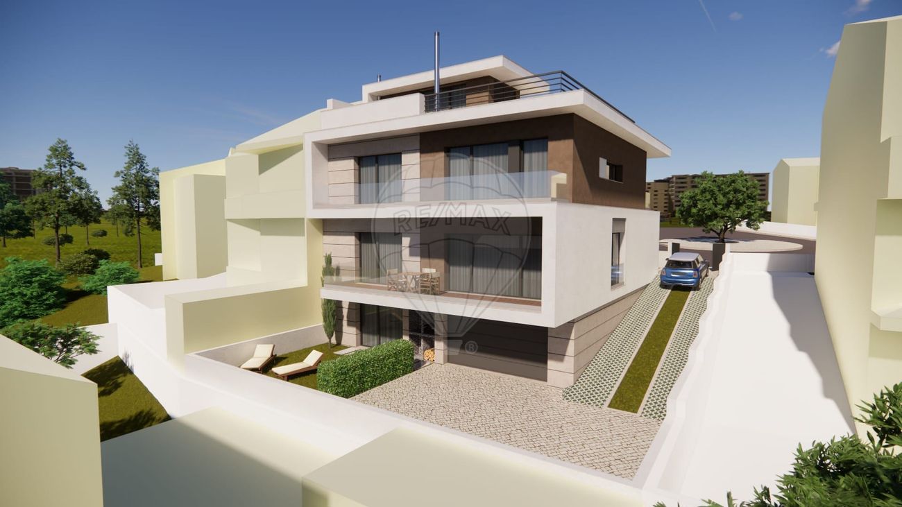Moradia T4 para venda