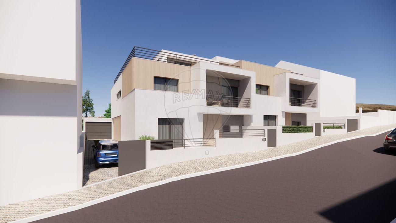 Moradia T5 para venda