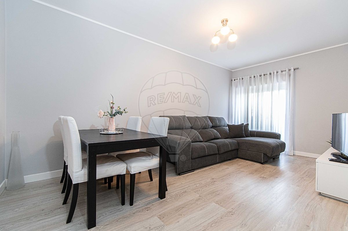 Apartamento T2 à venda em Odivelas