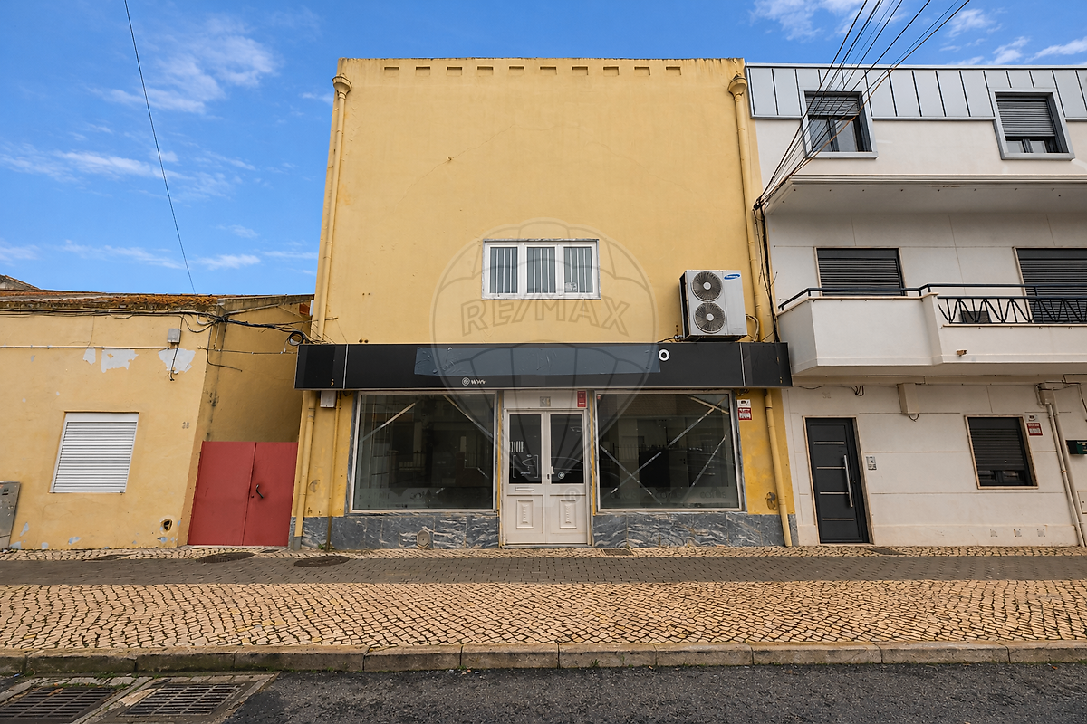 Loja - Alverca do Ribatejo e Sobralinho, Vila Franca de Xira, Lisboa
