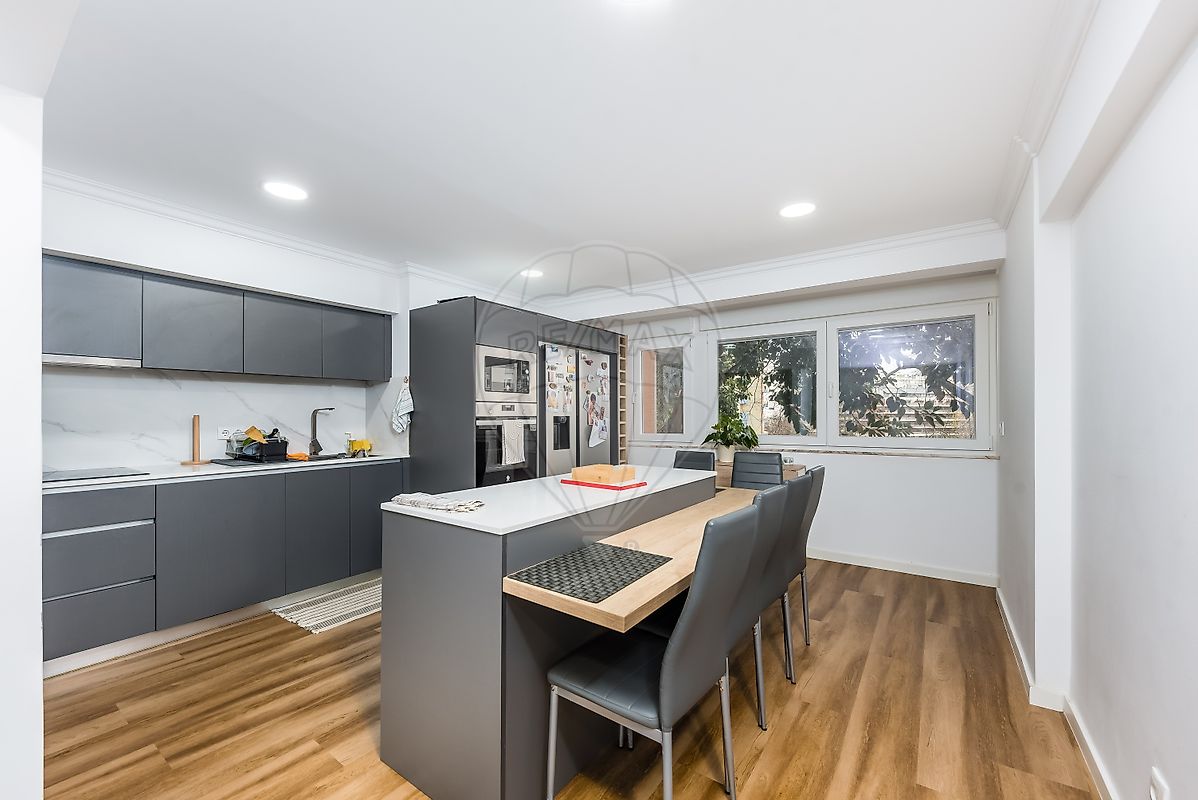 Apartamento T4 à venda em Lisboa