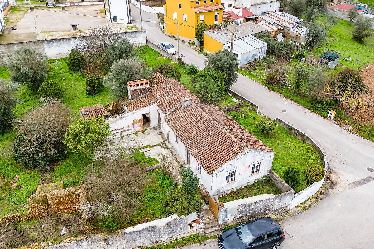 Moradia T2 à venda em Abrantes (São Vicente e São João) e Alferrarede, €106.000