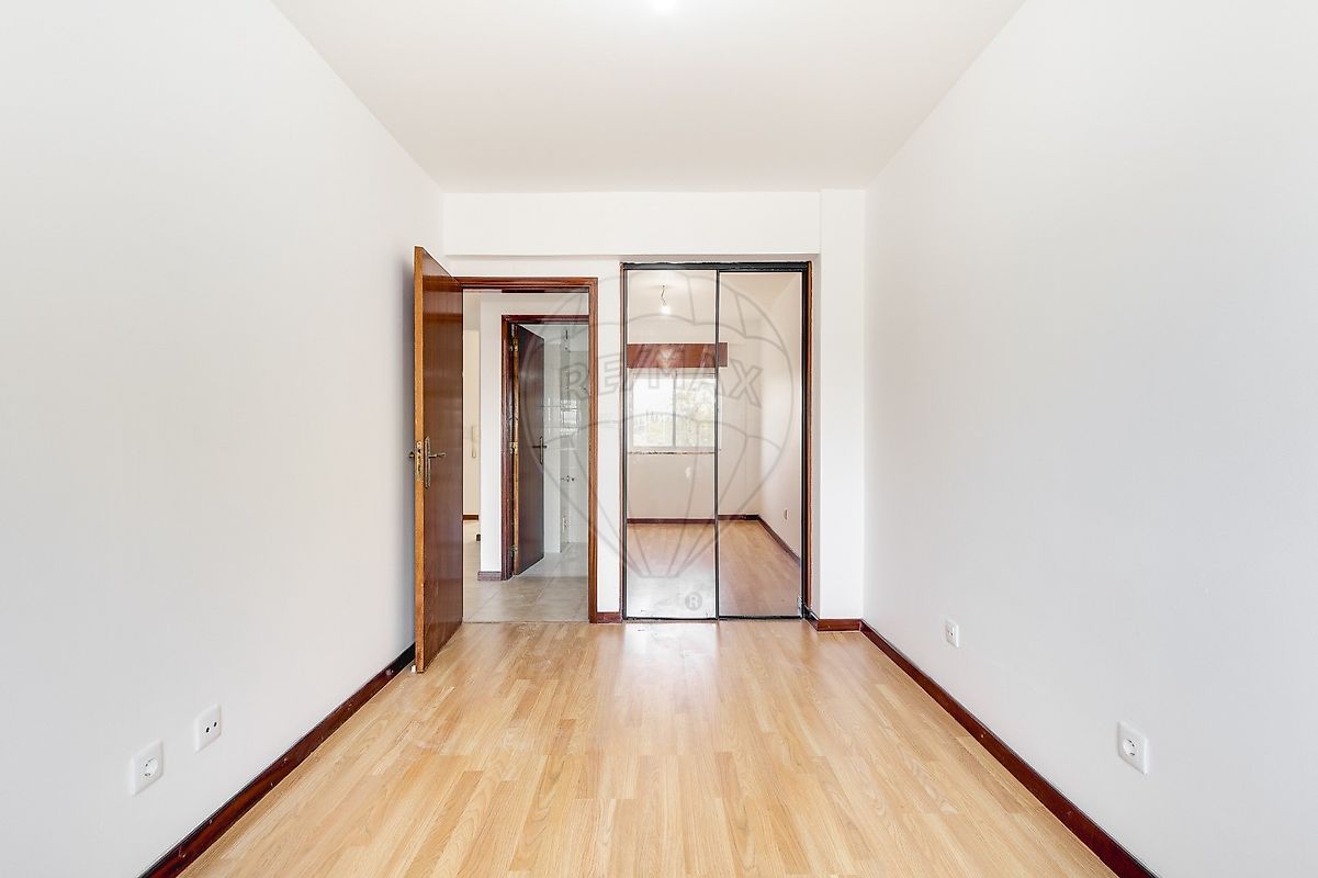 Apartamento T3 à venda em Loures