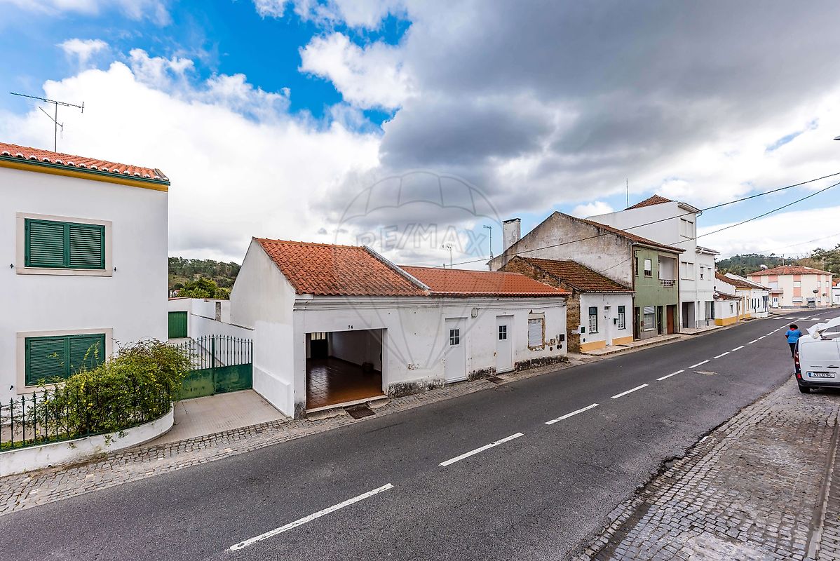 Garagem - Bemposta, Abrantes, Santarém