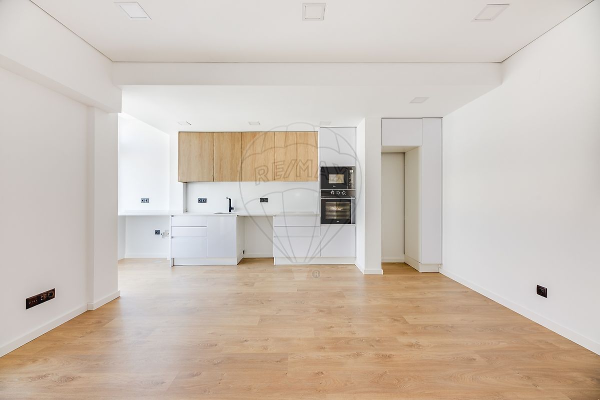 Apartamento T3 à venda em Loures