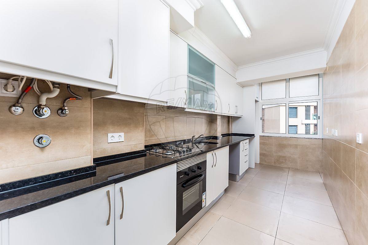 Apartamento T2 à venda em Odivelas