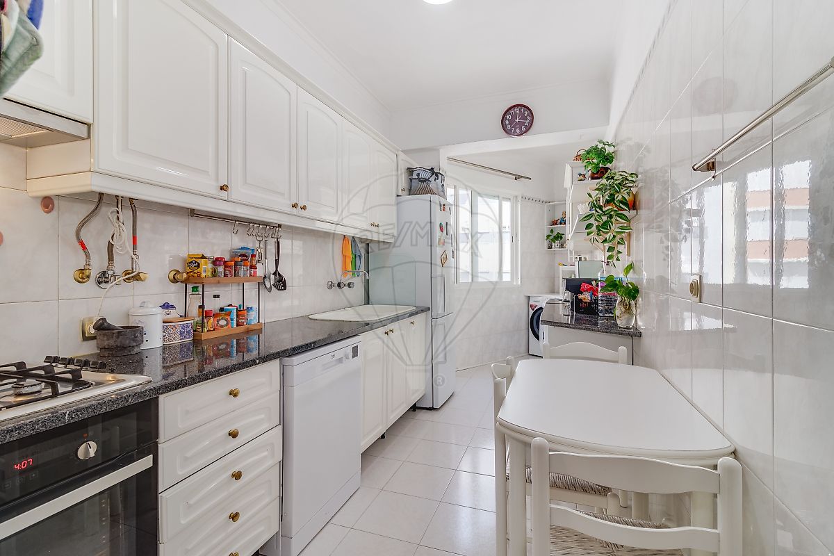 Apartamento T3 à venda em Odivelas