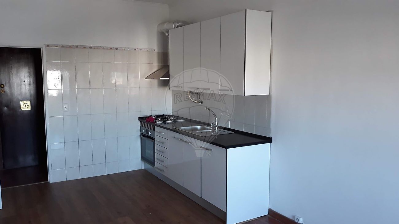 Apartamento T2 à venda em Odivelas