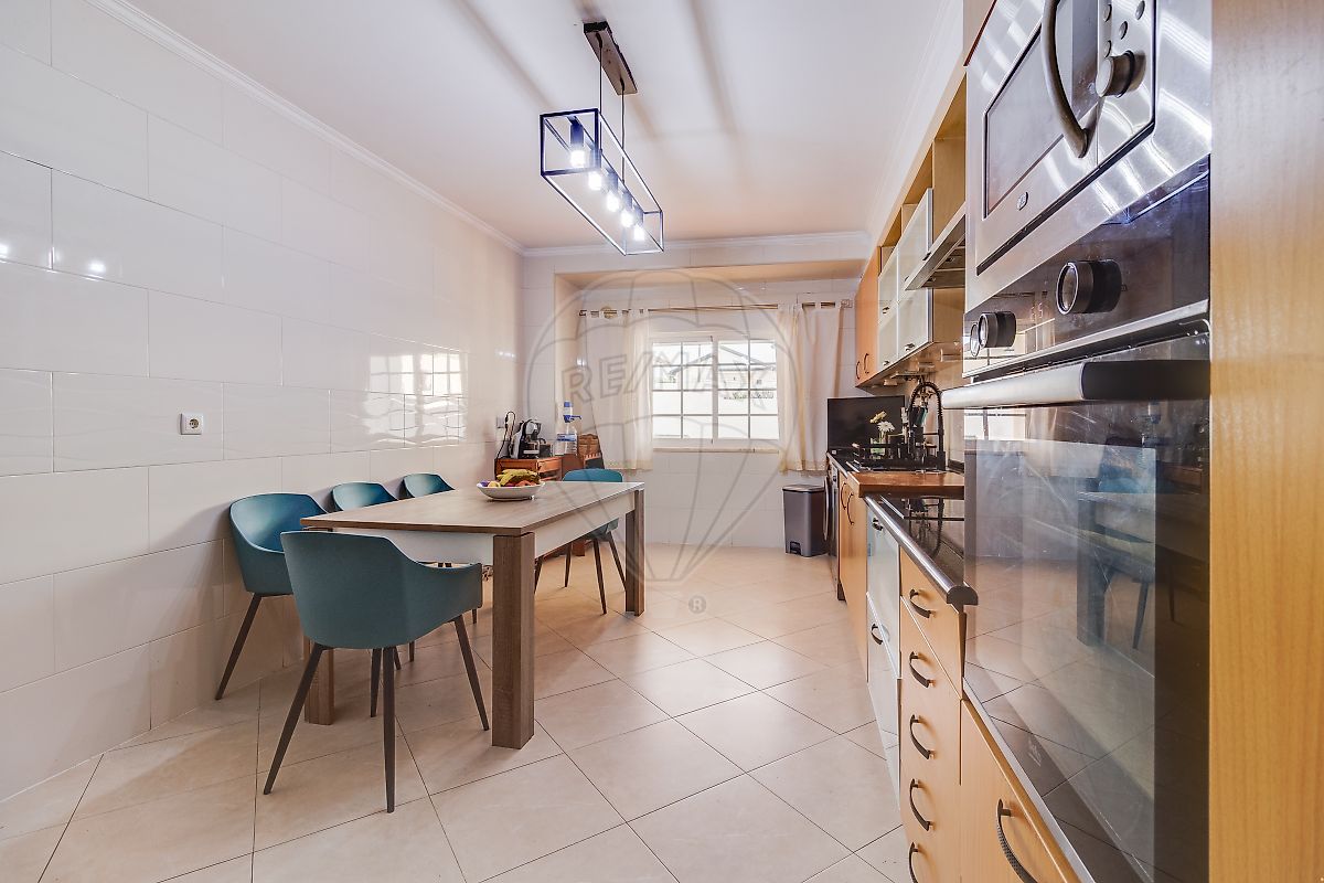 Apartamento T3 à venda em Carregado e Cadafais, Alenquer — foto 11