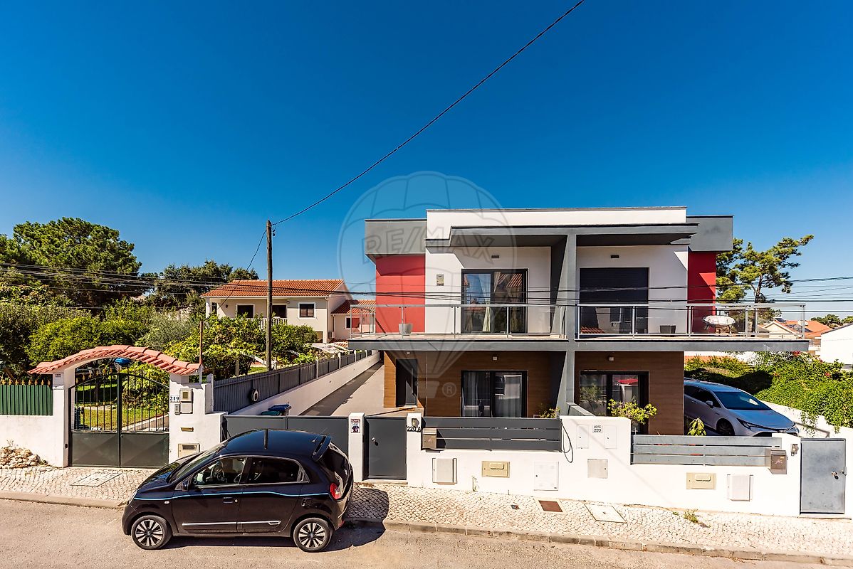 Apartamento T4 à venda em Sesimbra