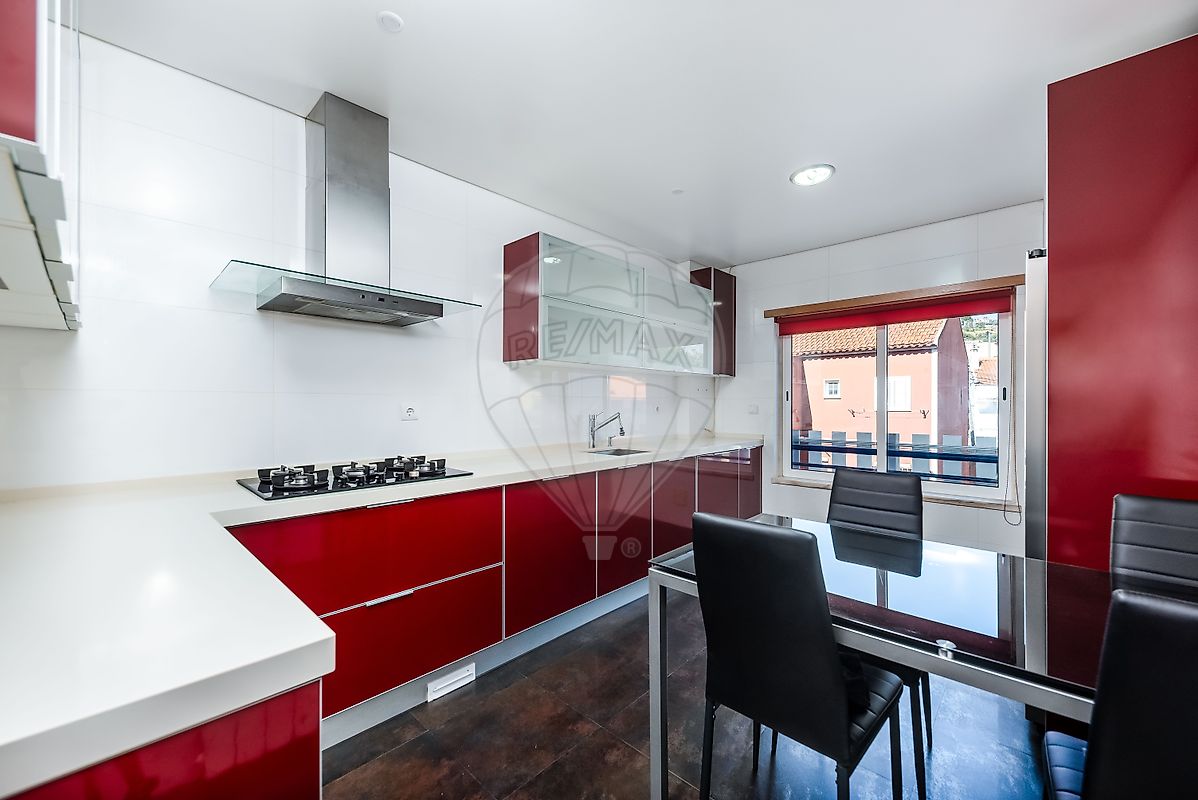 Apartamento T2 - Ramada e Caneças, Odivelas, Lisboa
