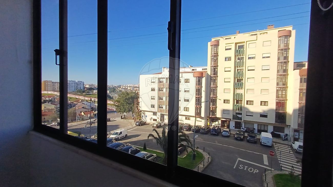 Apartamento T2 à venda em Sintra