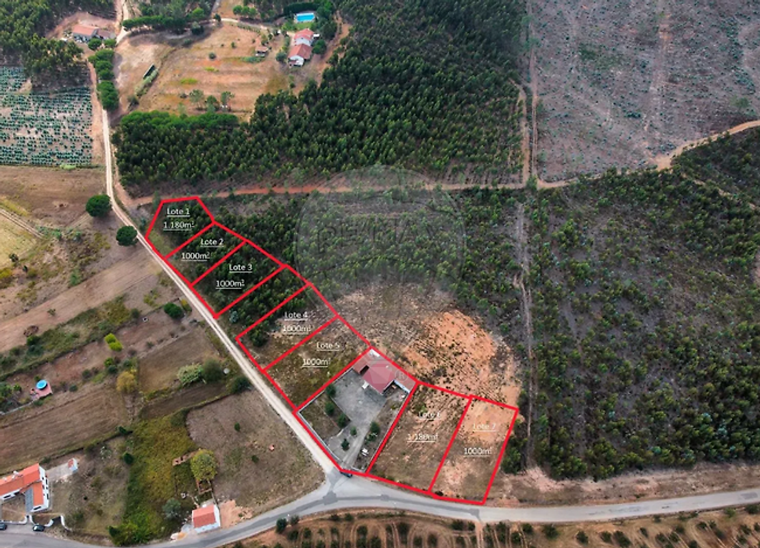 Terreno  à venda em Olho Polido